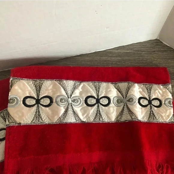 Vintage  Hand Towels - Picture 5 of 9